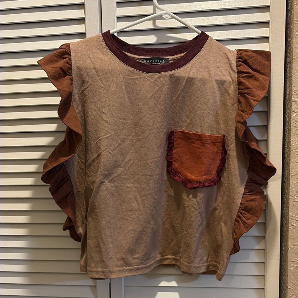 Ruffle Sleeve Top with Pocket